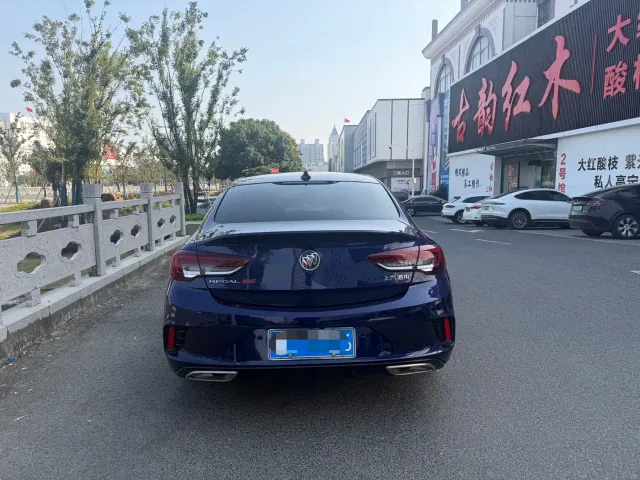 Buick Regal — Фото автомобиля 5
