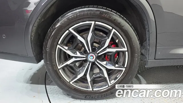 BMW X4 xDrive20i M Sport Pro — Фото автомобиля 5