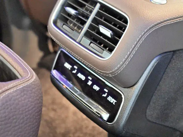 Mercedes-Benz GLS-Class — Фото автомобиля 15