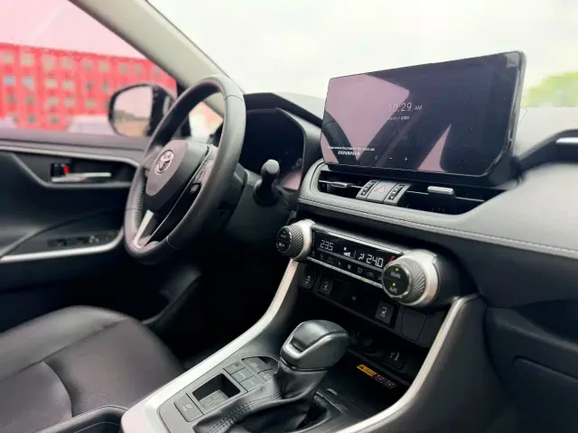 Toyota RAV4 — Фото автомобиля 19