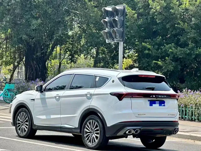 Jetour X70 Plus — Фото автомобиля 4