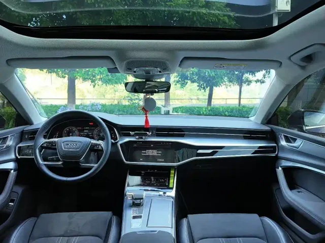 Audi A7L — Фото автомобиля 5