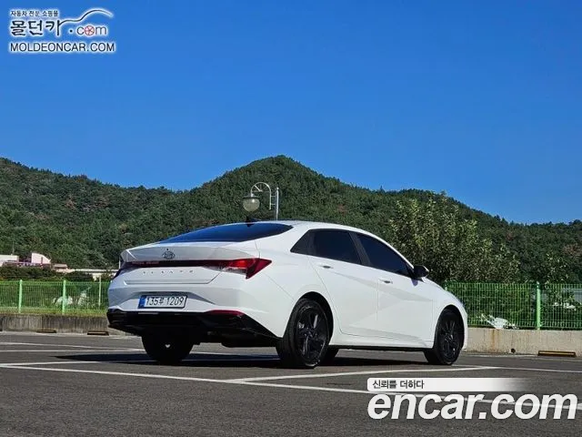 Hyundai Avante CN7 — Фото автомобиля 4