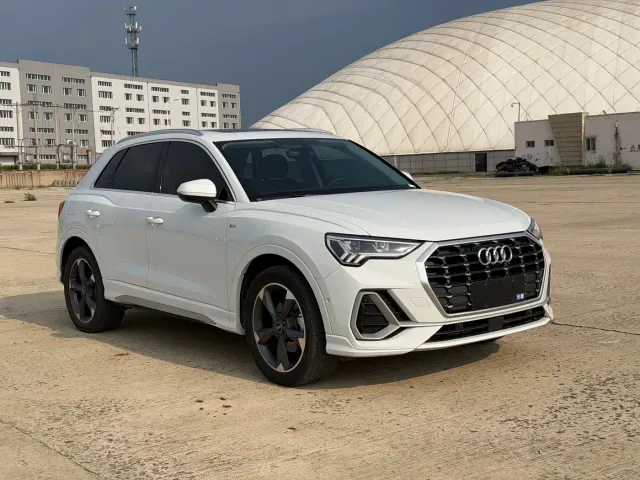 Audi Q3 — Фото автомобиля 3