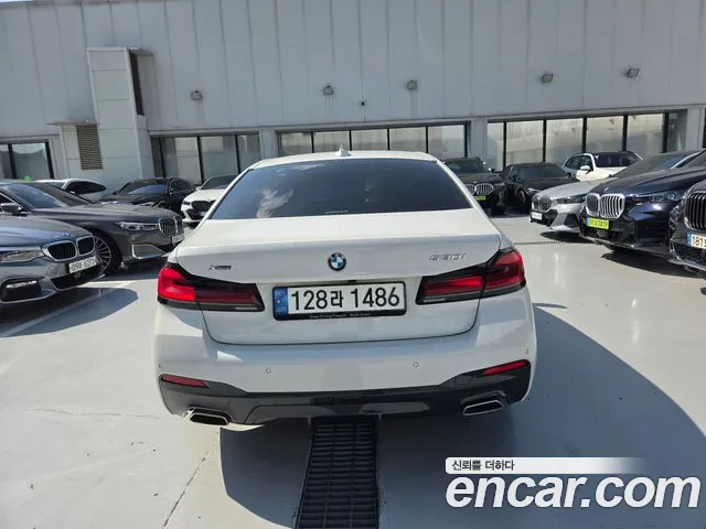 BMW 5 Series G30 — Фото автомобиля 5