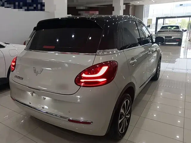 Wuling Bingo — Фото автомобиля 6