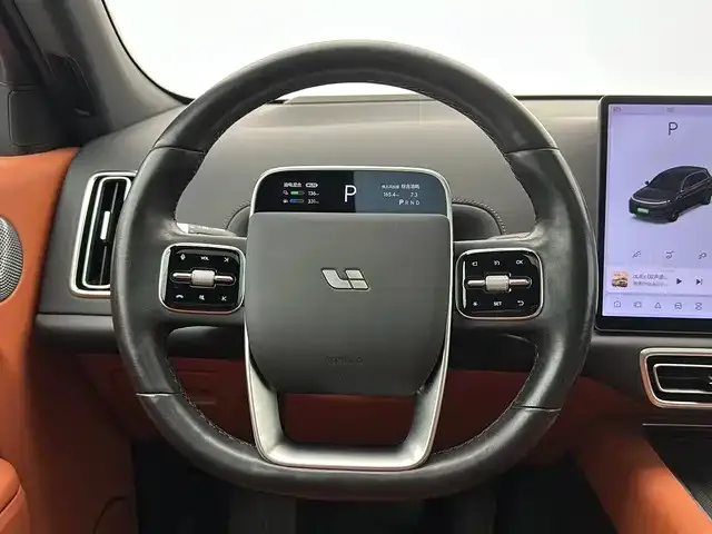 Li Auto L7 — Фото автомобиля 11