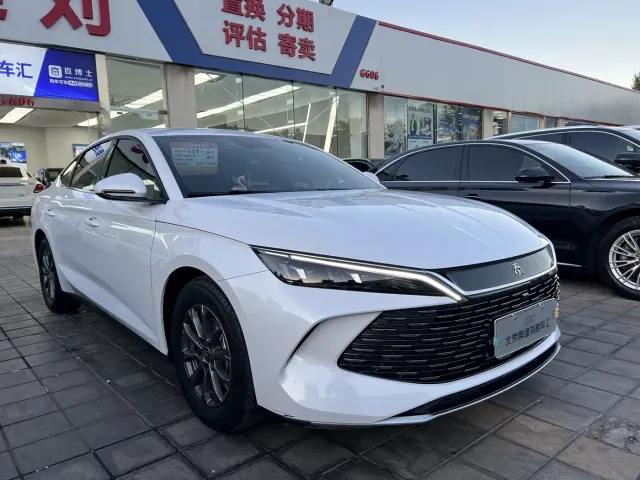 BYD Qin L — Фото автомобиля 3