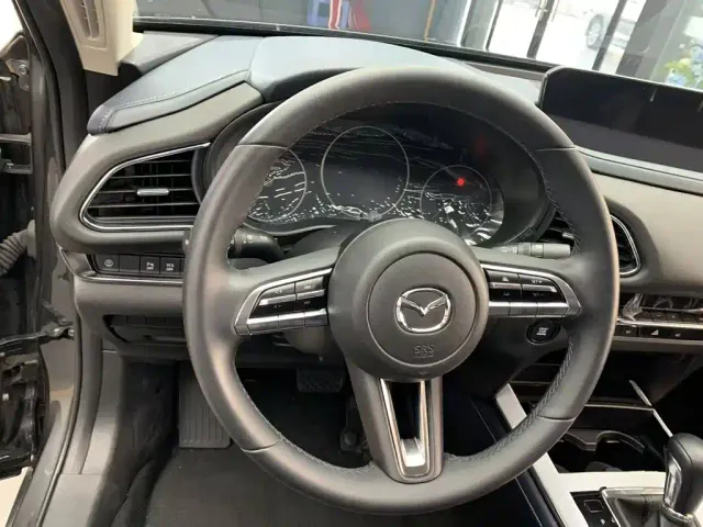 Mazda CX-30 — Фото автомобиля 5