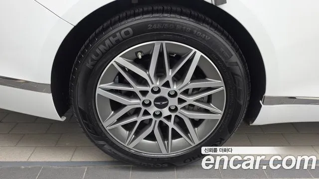 Genesis G80 RG3 — Фото автомобиля 5