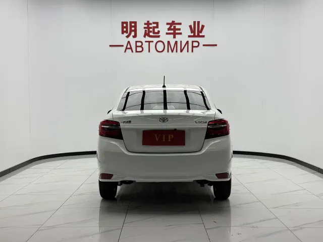 Toyota Vios — Фото автомобиля 9