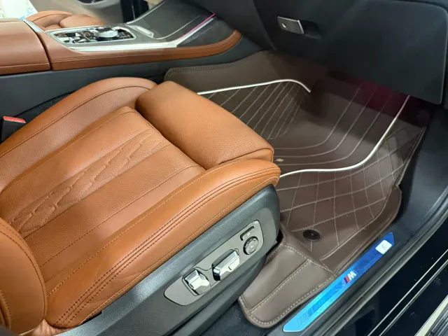 BMW X7 — Фото автомобиля 19