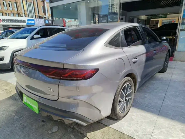 BYD Qin L — Фото автомобиля 6