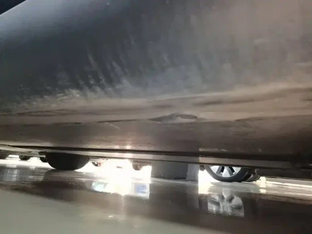 Tesla Model Y — Фото автомобиля 21