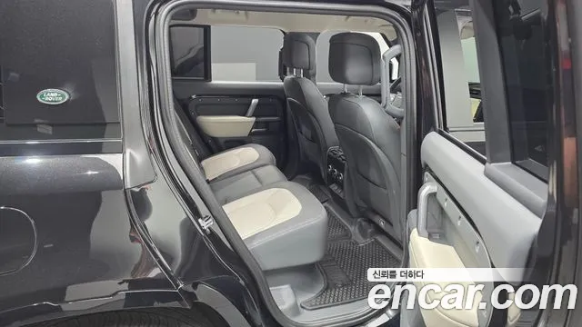 Land Rover Defender L663 — Фото автомобиля 12