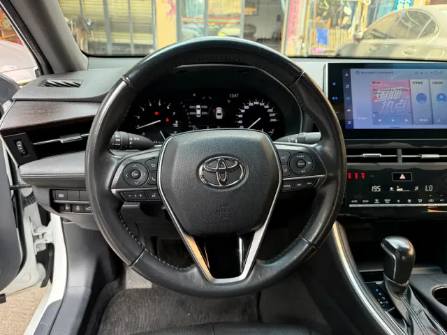 Toyota Avalon — Фото автомобиля 13