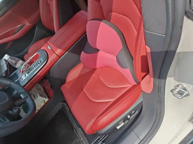 Xiaomi SU7 — Фото автомобиля 16