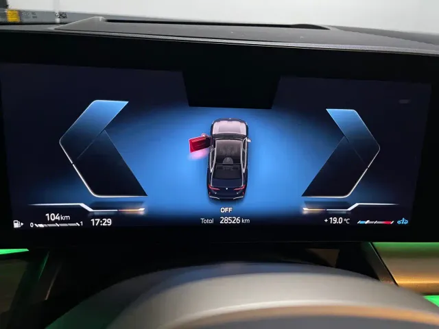 BMW 5 Series — Фото автомобиля 9