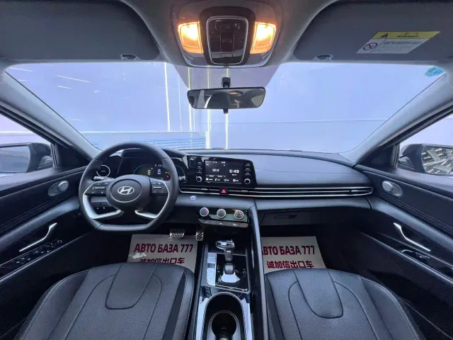 Hyundai Elantra — Фото автомобиля 17