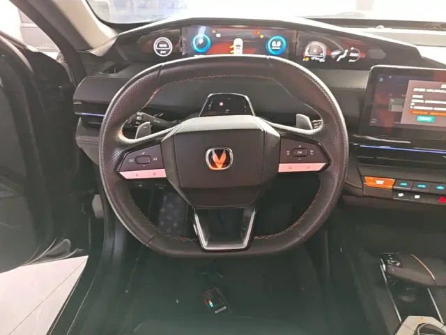 Changan UNI-V — Фото автомобиля 10