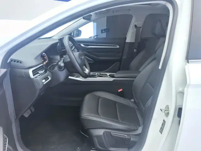 Geely Emgrand — Фото автомобиля 9