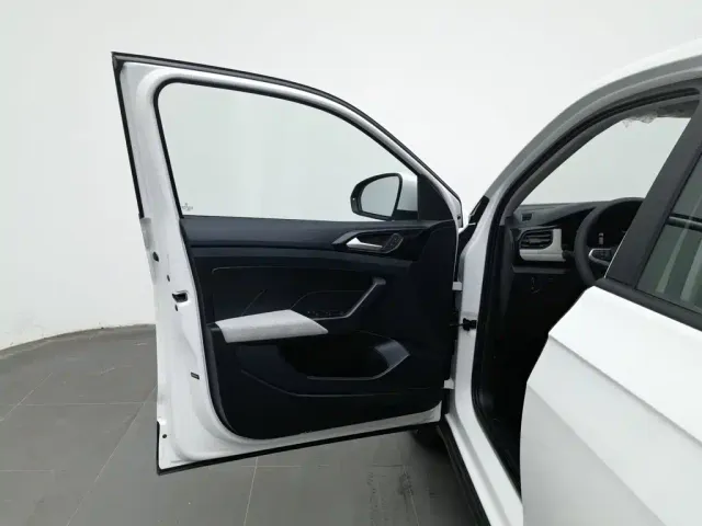 Volkswagen Tharu — Фото автомобиля 8