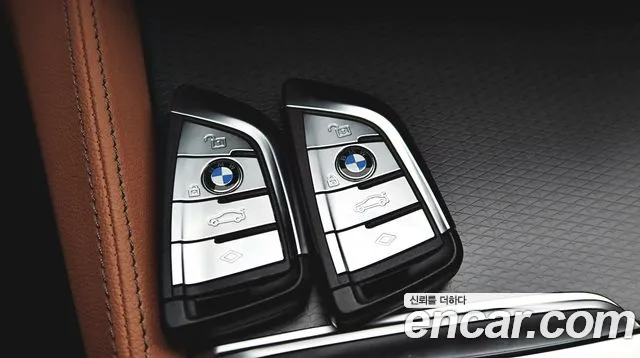 BMW 5 Series G30 — Фото автомобиля 12