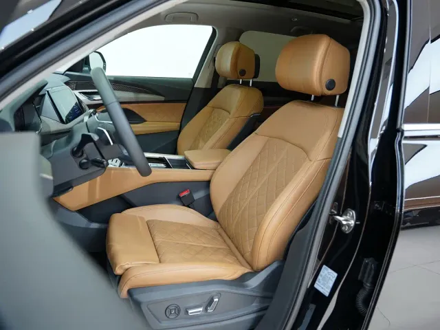 Audi Q6 — Фото автомобиля 13