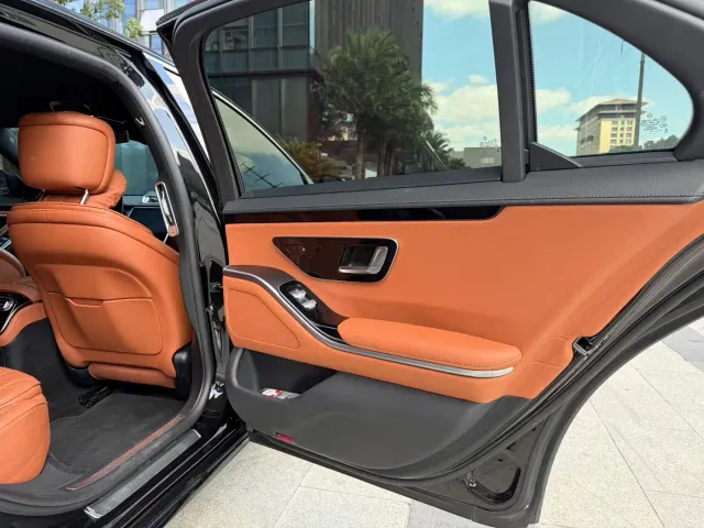 Mercedes-Benz S-Class — Фото автомобиля 12