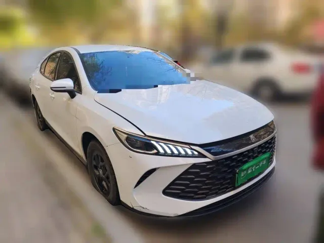BYD Qin PLUS — Фото автомобиля 3