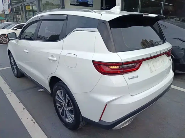 Geely Vision X6 — Фото автомобиля 4