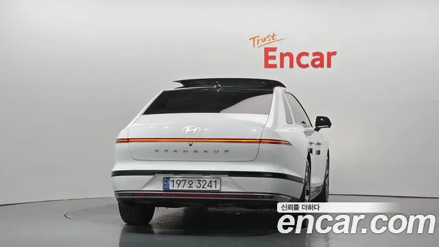 Hyundai Grandeur GN7 — Фото автомобиля 4