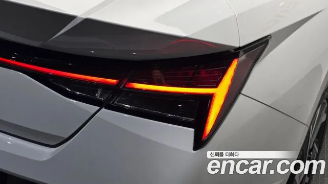 Hyundai Avante CN7 — Фото автомобиля 8