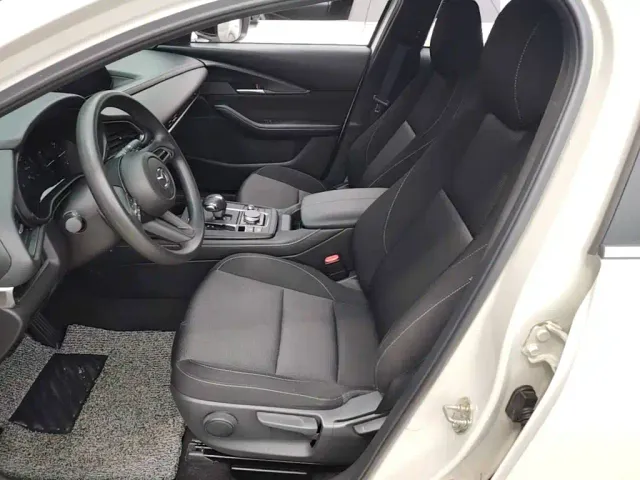 Mazda CX-30 EV — Фото автомобиля 14