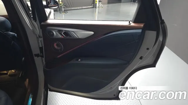 BMW XM — Фото автомобиля 25