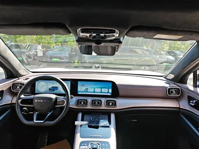 Chery Tiggo 9 — Фото автомобиля 9