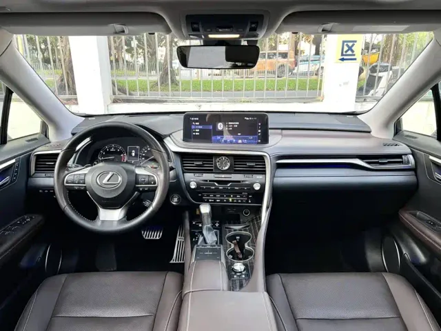 Lexus RX — Фото автомобиля 5