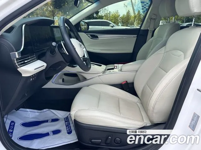 Hyundai Grandeur Grandeur (New) Hybrid — Фото автомобиля 9