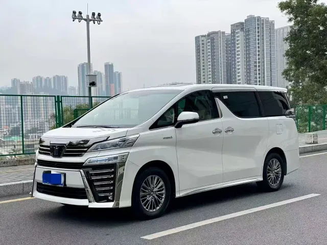 Фотография автомобиля — Toyota Vellfire