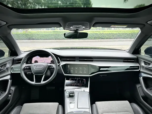 Audi A6L — Фото автомобиля 14
