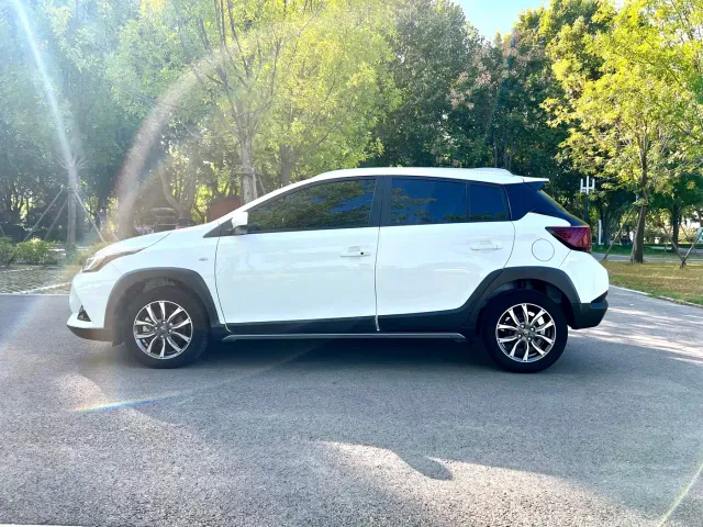 Toyota YARiS L Zhi Xuan — Фото автомобиля 5