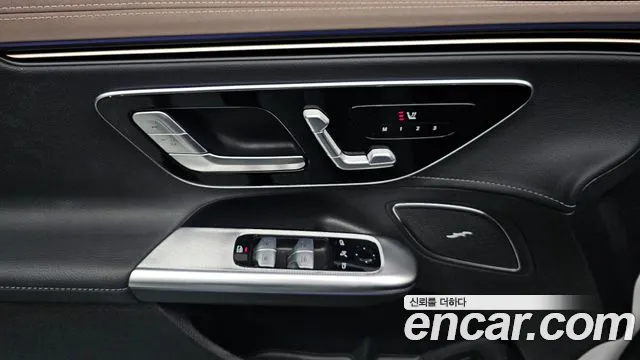 Mercedes-Benz EQE — Фото автомобиля 18
