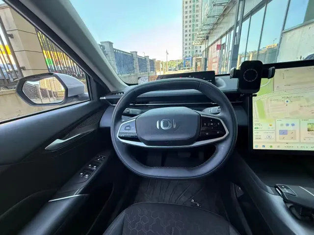 Changan Qiyuan A05 — Фото автомобиля 8