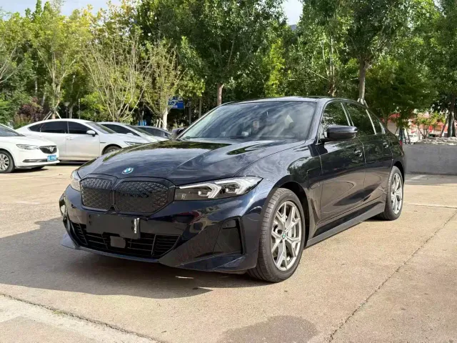 BMW i3 — Фото автомобиля 2