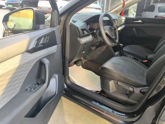 Volkswagen Tharu — Фото автомобиля 17