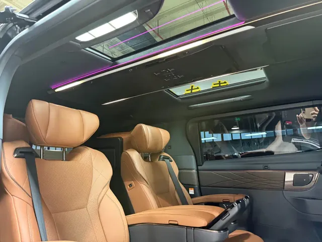 Toyota Alphard — Фото автомобиля 19