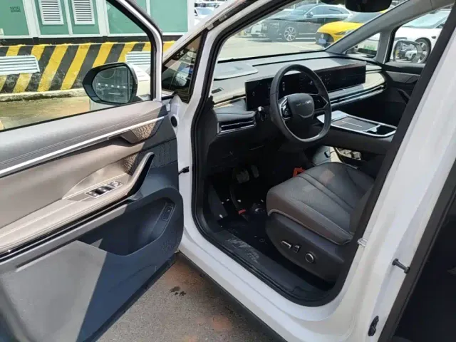 Maxus G70 — Фото автомобиля 15