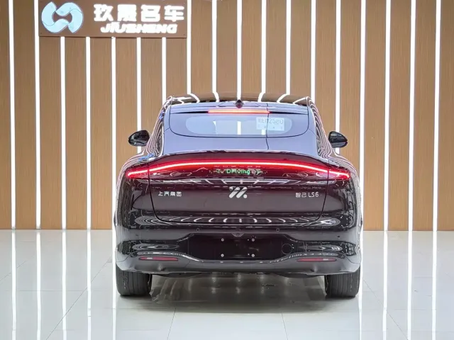IM Motors IM LS6 2025 Extended Range Base — Фото автомобиля 5