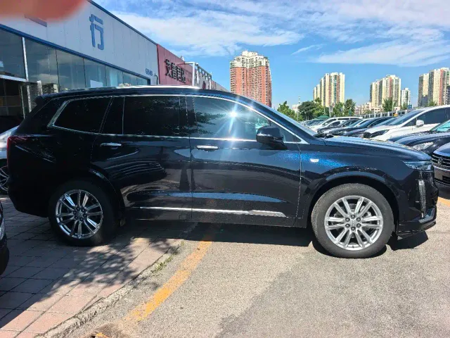 Cadillac XT6 — Фото автомобиля 20