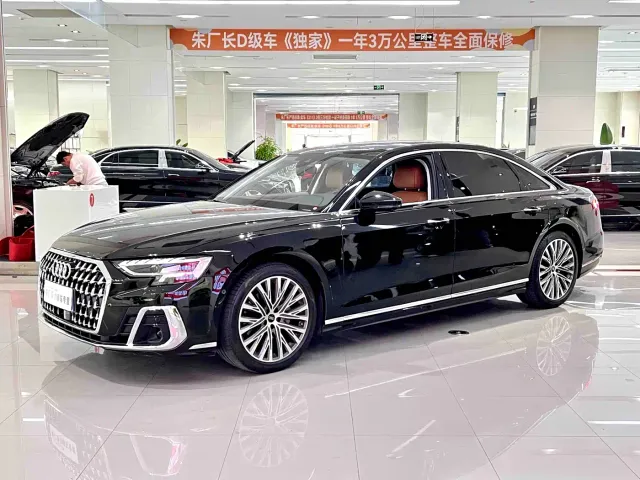 Фотография автомобиля — Audi A8